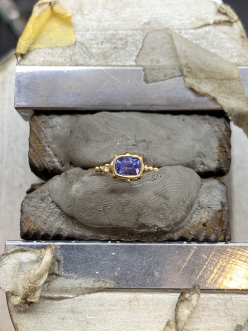 12月はタンザナイトとターコイズとノベルティのおはなし。