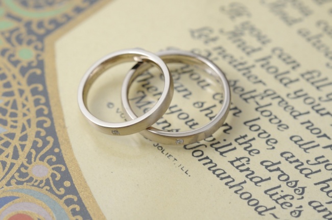 結婚指輪　シャンパンにブラシ