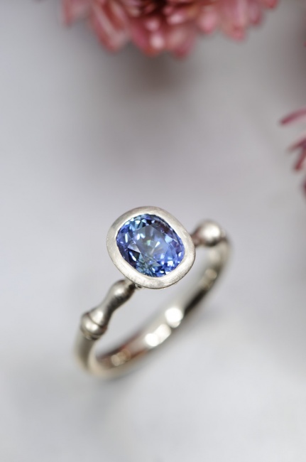 あのタンザナイトが