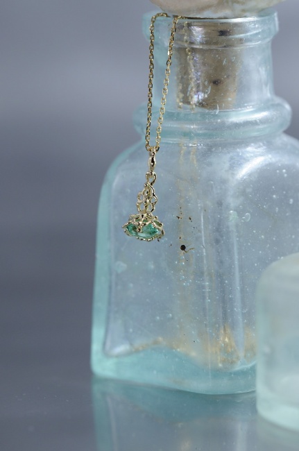 7/21（日）はお休みです　とエメラルドのペンダント