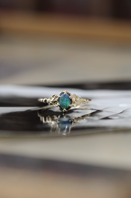 ブラックオパール