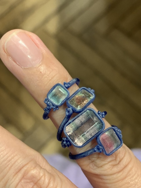 バイカラー祭り絶賛準備中