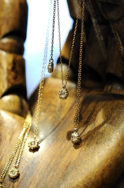 本日の営業並びに明日の営業について