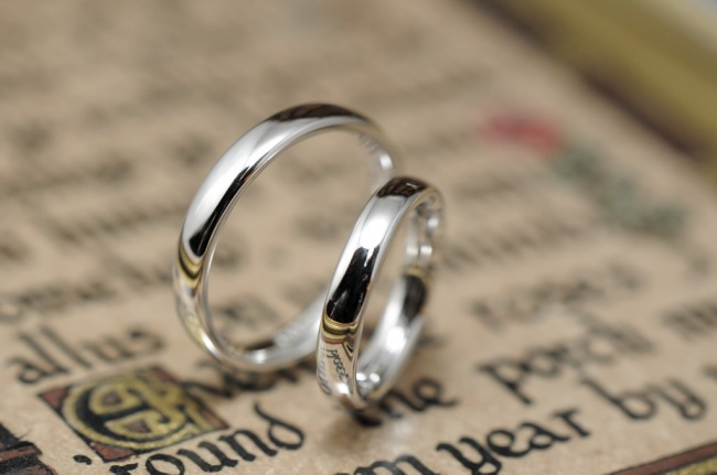 結婚指輪　この上なくシンプルなプラチナリング