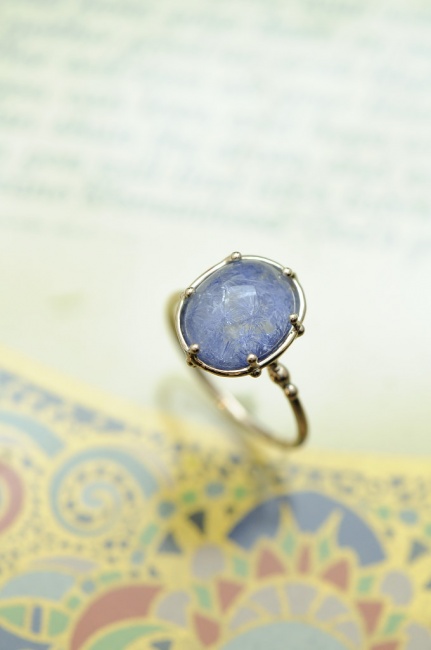 デュモルチェライトのリング