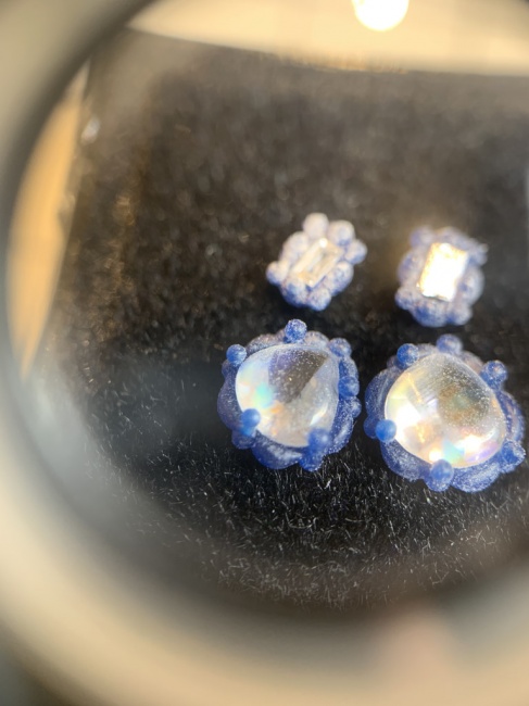 moonstoneのピアスを