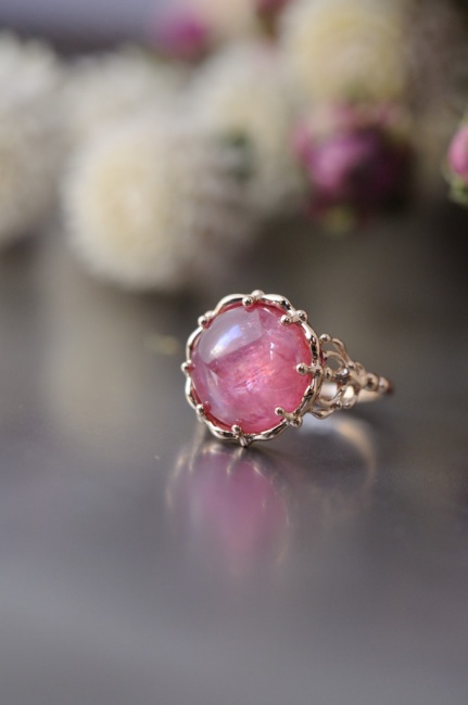 本日は18時まで！　1/12は臨時休業です！と、ロードクロサイト