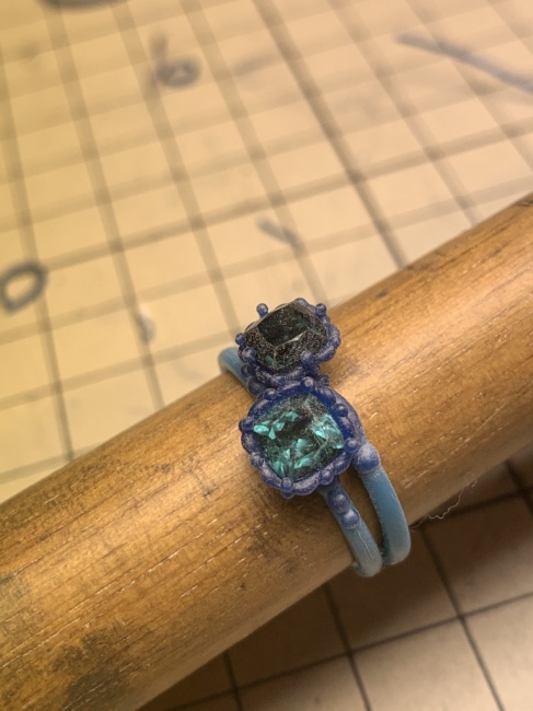 新しいもの　と今日は18時まで