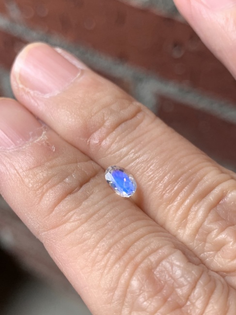 ムーンストーンの紹介動画