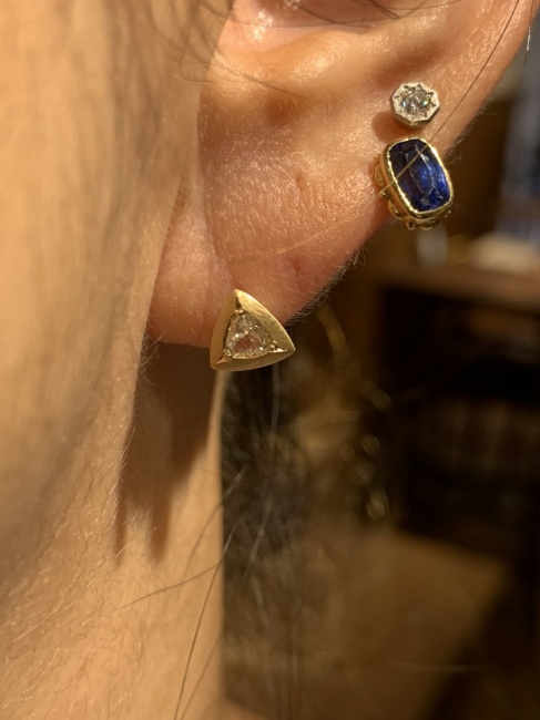 トリリアントカットダイヤモンドのピアス