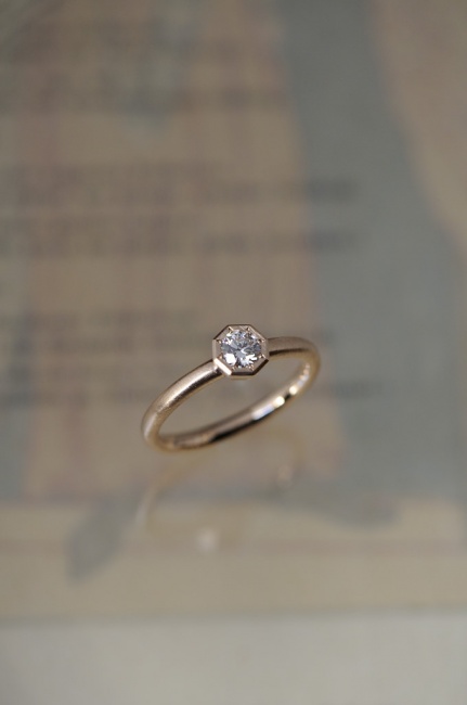 10/9（土）明日は13時オープンです