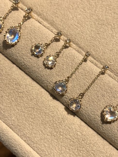 商品が戻ってきました＆新しいムーンストーン祭