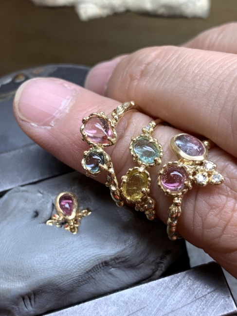 追い込み中につき