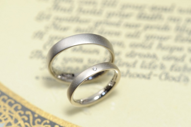 梨地　サンドブラストの結婚指輪