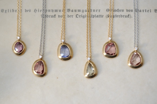 11日はご予約時間のみの営業です。