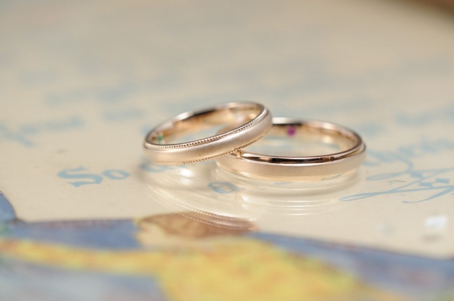 ローズゴールドの結婚指輪