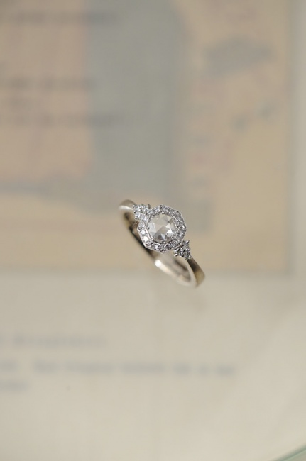 オクタゴン取り巻きで、ローズカット