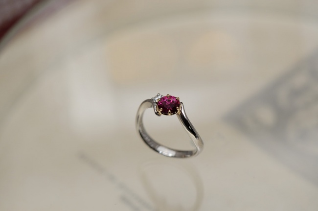 オーダーメイドの婚約指輪