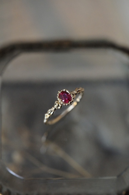 明日5/18は15時までの営業です と、オーダーメイド