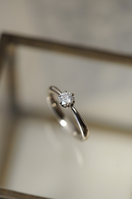 福永宝飾店のソリテールリング