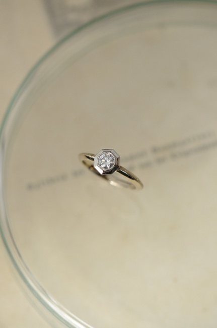 フルオーダーのご婚約指輪とお休みのお知らせ