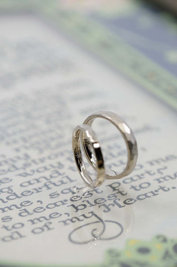 鎚目の結婚指輪