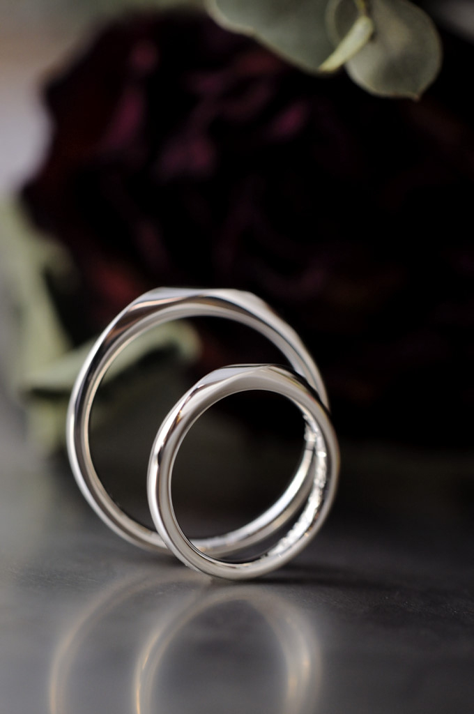 プラチナひねりの結婚指輪