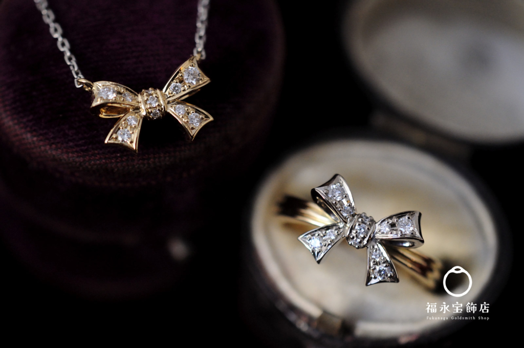 リボンペンダントとリボンリング