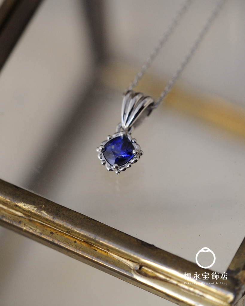 アイスブルーダイヤとサファイア